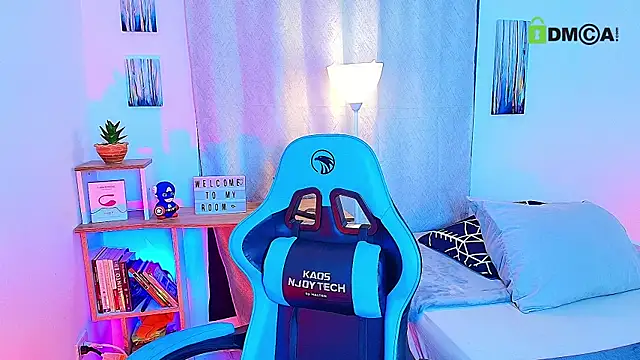 Snapshot of aron_wi chatting on October 2025 12:03:02 PM aron wi online show from October 2025 12:03:02 PM