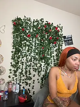 butterflybootyy online show from November 2025 09:52:01 PM