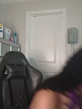 butterflybootyy online show from May 2026 01:15:02 PM