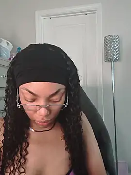 butterflybootyy online show from May 2026 12:44:01 PM