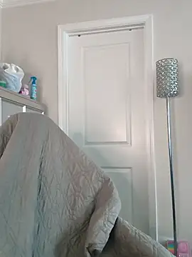 butterflybootyy online show from May 2026 01:30:01 PM