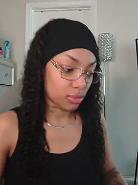 butterflybootyy online show from June 2026 12:51:02 PM