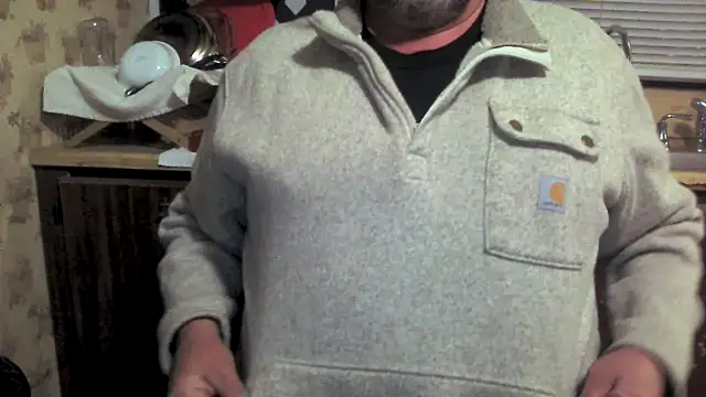 Snapshot of Leggs4U chatting on March 2026 05:18:01 AM Leggs4U online show from March 2026 05:18:01 AM