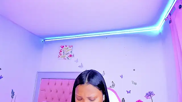 LaurinMonroe online show from December 2024 10:07:02 PM