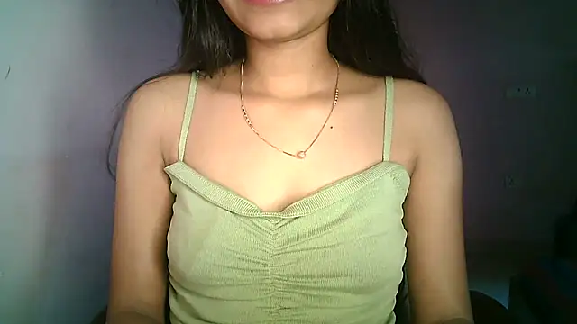 Snapshot of Aaisha_urs chatting on February 2025 06:08:02 AM Aaisha urs online show from February 2025 06:08:02 AM