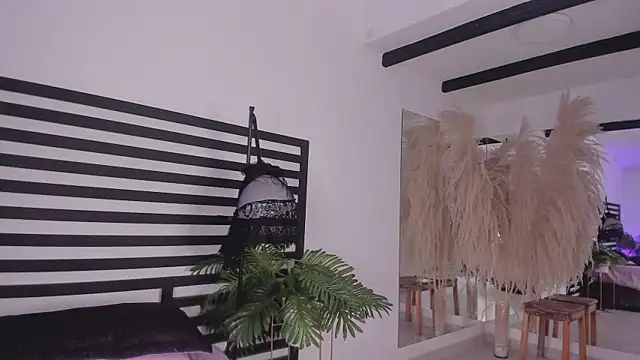 Snapshot of ariana_rosse__ chatting on January 2025 02:41:02 PM ariana rosse online show from January 2025 02:41:02 PM