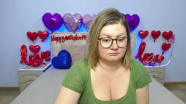 Snapshot of ZannaDreil chatting on February 2025 11:13:02 PM ZannaDreil online show from February 2025 11:13:02 PM