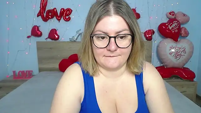 Snapshot of ZannaDreil chatting on February 2025 07:02:02 PM ZannaDreil online show from February 2025 07:02:02 PM