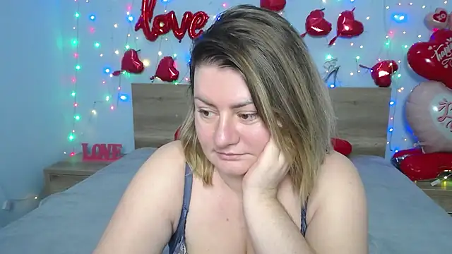 Snapshot of ZannaDreil chatting on February 2025 01:08:01 AM ZannaDreil online show from February 2025 01:08:01 AM