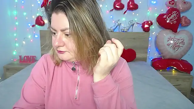 Snapshot of ZannaDreil chatting on February 2025 04:47:02 AM ZannaDreil online show from February 2025 04:47:02 AM