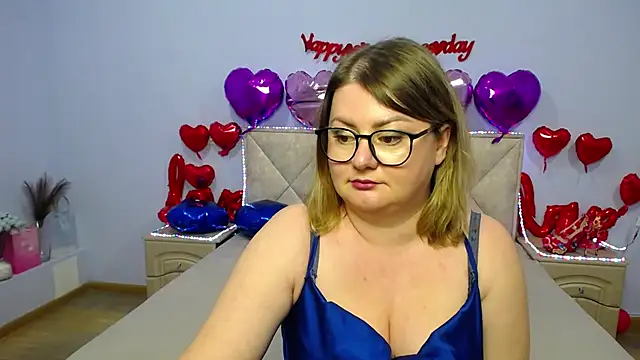 Snapshot of ZannaDreil chatting on February 2025 10:58:01 PM ZannaDreil online show from February 2025 10:58:01 PM