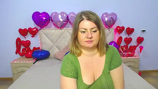 Snapshot of ZannaDreil chatting on February 2025 10:03:02 PM ZannaDreil online show from February 2025 10:03:02 PM