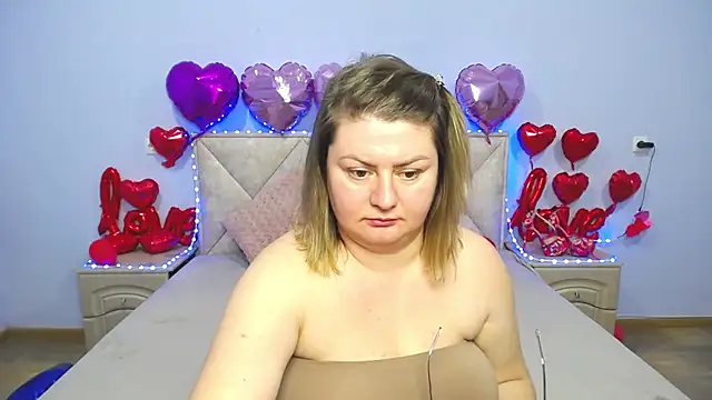 Snapshot of ZannaDreil chatting on February 2025 07:20:01 AM ZannaDreil online show from February 2025 07:20:01 AM