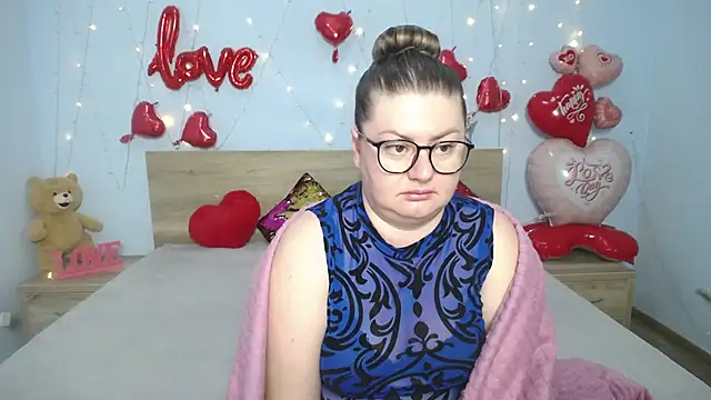 Snapshot of ZannaDreil chatting on March 2025 10:21:02 PM ZannaDreil online show from March 2025 10:21:02 PM