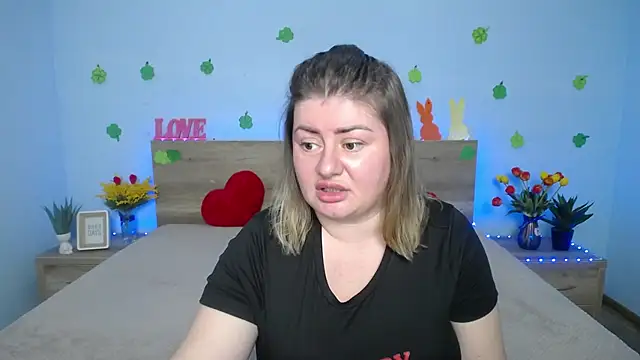 Snapshot of ZannaDreil chatting on March 2025 07:35:02 PM ZannaDreil online show from March 2025 07:35:02 PM