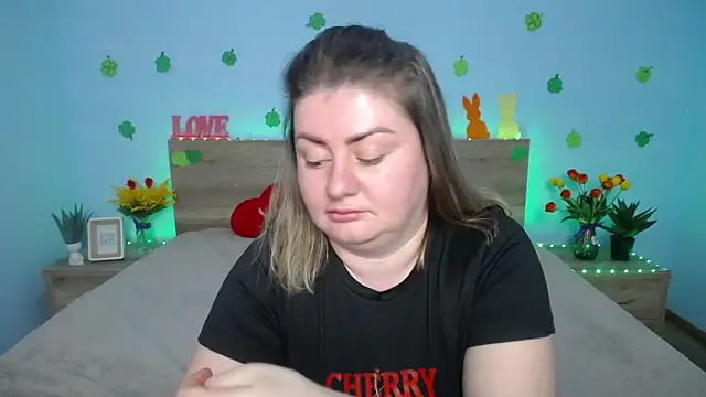 Snapshot of ZannaDreil chatting on March 2025 10:40:01 PM ZannaDreil online show from March 2025 10:40:01 PM