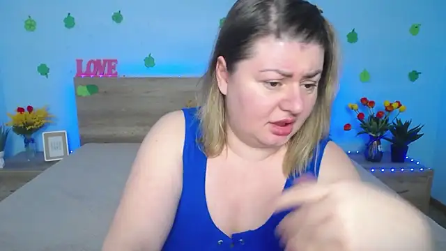 Snapshot of ZannaDreil chatting on March 2025 01:20:02 AM ZannaDreil online show from March 2025 01:20:02 AM