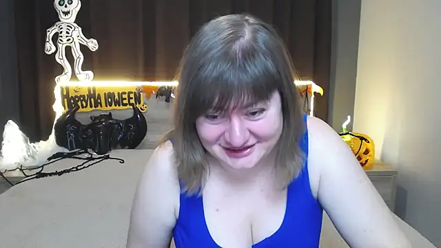 Snapshot of ZannaDreil chatting on October 2025 06:30:01 PM ZannaDreil online show from October 2025 06:30:01 PM