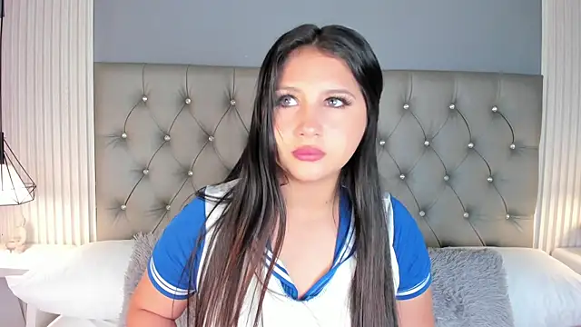 Snapshot of AvyMilton chatting on September 2025 11:48:01 AM AvyMilton online show from September 2025 11:48:01 AM