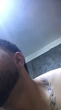 Snapshot of SINUECASTILLO chatting on February 2025 07:47:01 PM SINUECASTILLO online show from February 2025 07:47:01 PM