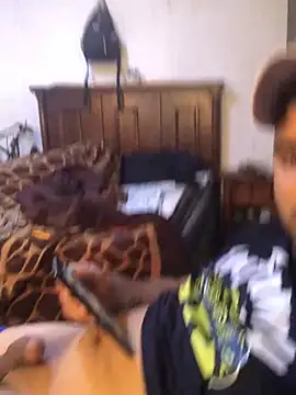 Snapshot of SINUECASTILLO chatting on March 2025 04:49:01 PM SINUECASTILLO online show from March 2025 04:49:01 PM