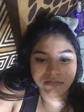 Snapshot of SINUECASTILLO chatting on March 2025 10:32:02 PM SINUECASTILLO online show from March 2025 10:32:02 PM