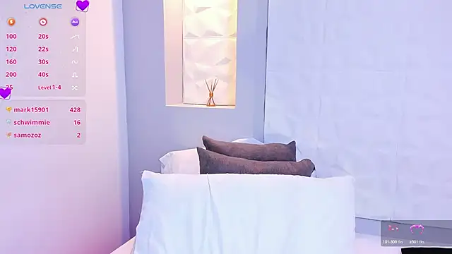 EmilyRouss  online show from February 2025 01:30:02 AM