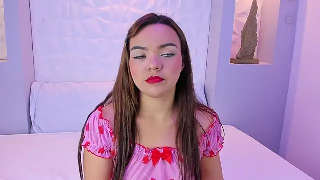 EmilyRouss  online show from November 2025 07:13:02 PM