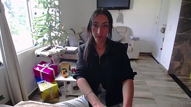 Snapshot of eibby_princess chatting on December 2024 09:51:02 PM eibby princess online show from December 2024 09:51:02 PM