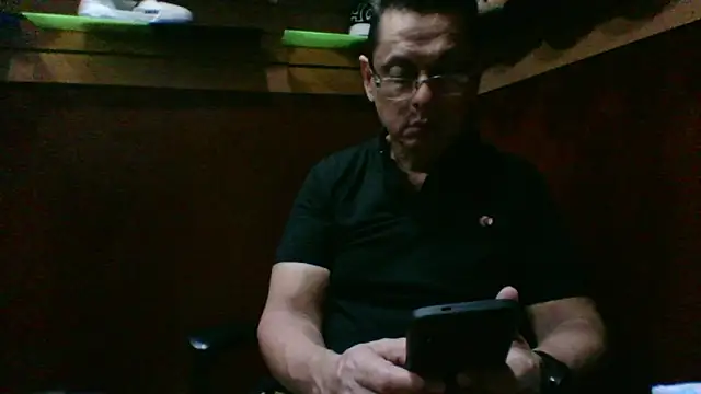 Snapshot of MarcusKelvin chatting on September 2025 12:38:02 PM MarcusKelvin online show from September 2025 12:38:02 PM