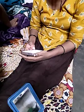 Snapshot of Indcople28 chatting on February 2026 06:59:02 PM Indcople28 online show from February 2026 06:59:02 PM