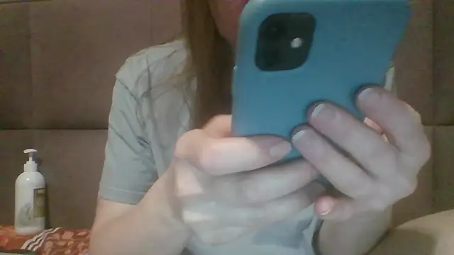 Snapshot of Sladkiegubki chatting on March 2025 11:54:02 PM Sladkiegubki online show from March 2025 11:54:02 PM