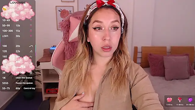 Snapshot of Dahlia__espresso chatting on February 2026 07:56:01 PM Dahlia espresso online show from February 2026 07:56:01 PM