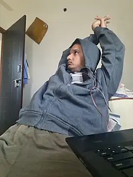 Jonrobinso online show from November 2025 05:57:01 AM