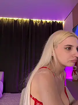 LoveLuna  online show from May 2026 09:34:02 PM