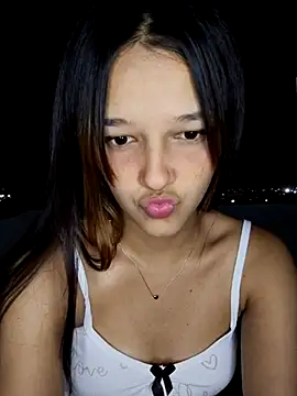 Snapshot of _Denis_sweet chatting on February 2025 11:34:02 PM Denis sweet online show from February 2025 11:34:02 PM