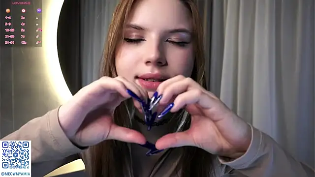Snapshot of EvelyynLopez chatting on December 2024 05:36:02 PM EvelyynLopez online show from December 2024 05:36:02 PM