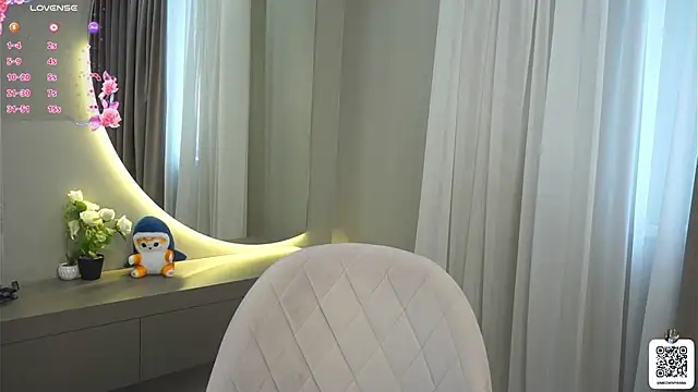 Snapshot of EvelyynLopez chatting on March 2025 10:14:02 AM EvelyynLopez online show from March 2025 10:14:02 AM