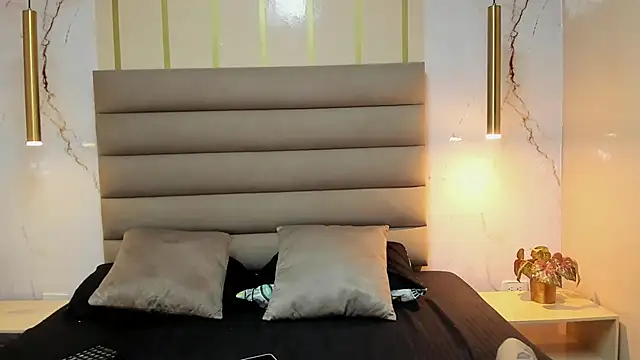 MelaniieRoux online show from March 2025 01:50:02 AM