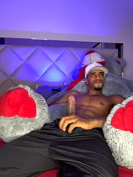 Snapshot of AaronCruz_ chatting on November 2025 07:23:02 PM AaronCruz online show from November 2025 07:23:02 PM