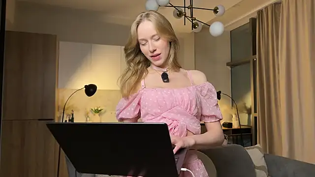 PollyAgata online show from July 2026 07:02:02 PM