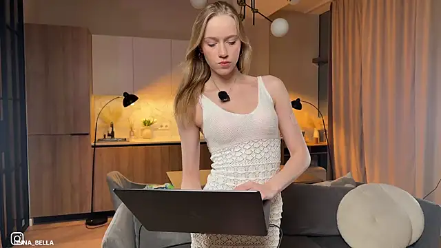 PollyAgata online show from July 2026 07:23:02 PM