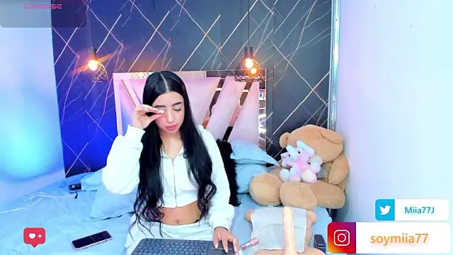 Snapshot of Miia77_ chatting on March 2026 01:44:01 AM Miia77 online show from March 2026 01:44:01 AM