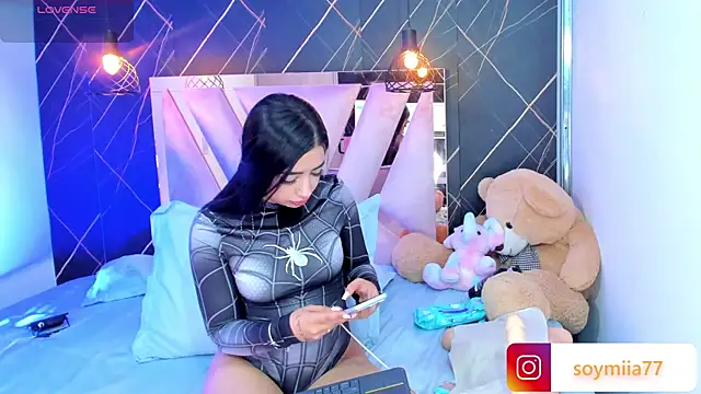 Miia77  online show from May 2026 01:11:02 AM