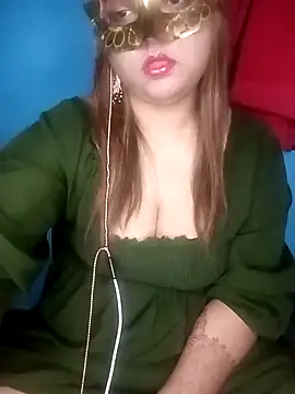 Snapshot of Shafiyyeah chatting on December 2024 08:17:01 PM Shafiyyeah online show from December 2024 08:17:01 PM