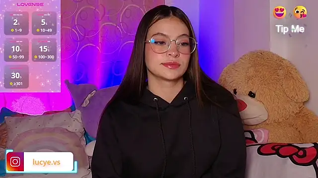 LucyEvans  online show from February 2026 04:28:02 AM