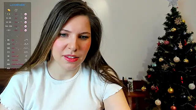 Snapshot of Annie_aww chatting on December 2024 07:42:02 PM Annie aww online show from December 2024 07:42:02 PM