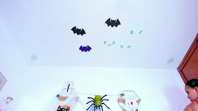 nahomygrey  online show from October 2025 08:09:02 PM