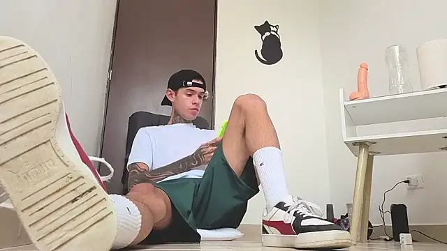 Saturno v online show from November 2025 11:11:01 AM