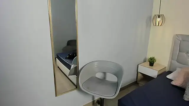 escarleth   online show from June 2026 01:33:01 PM